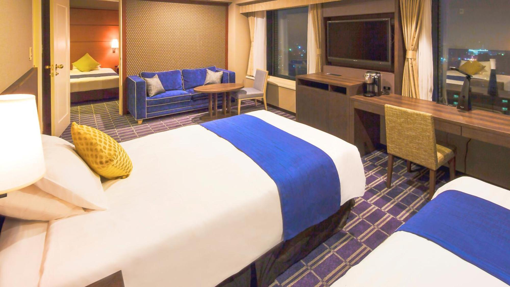 فندق بريمير ناكاجيما بارك سابورو المظهر الخارجي الصورة A suite on board