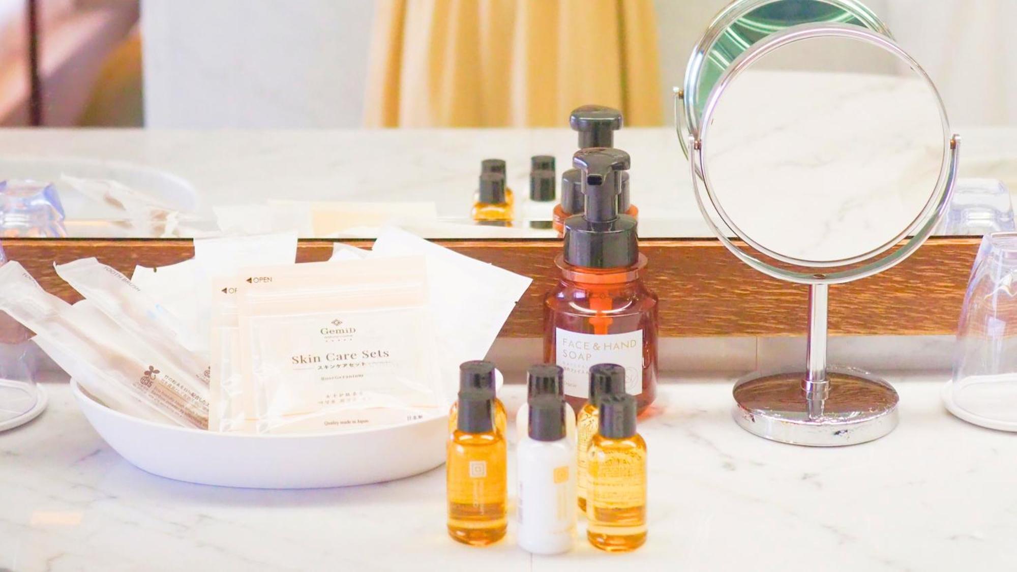 فندق بريمير ناكاجيما بارك سابورو المظهر الخارجي الصورة A selection of toiletries