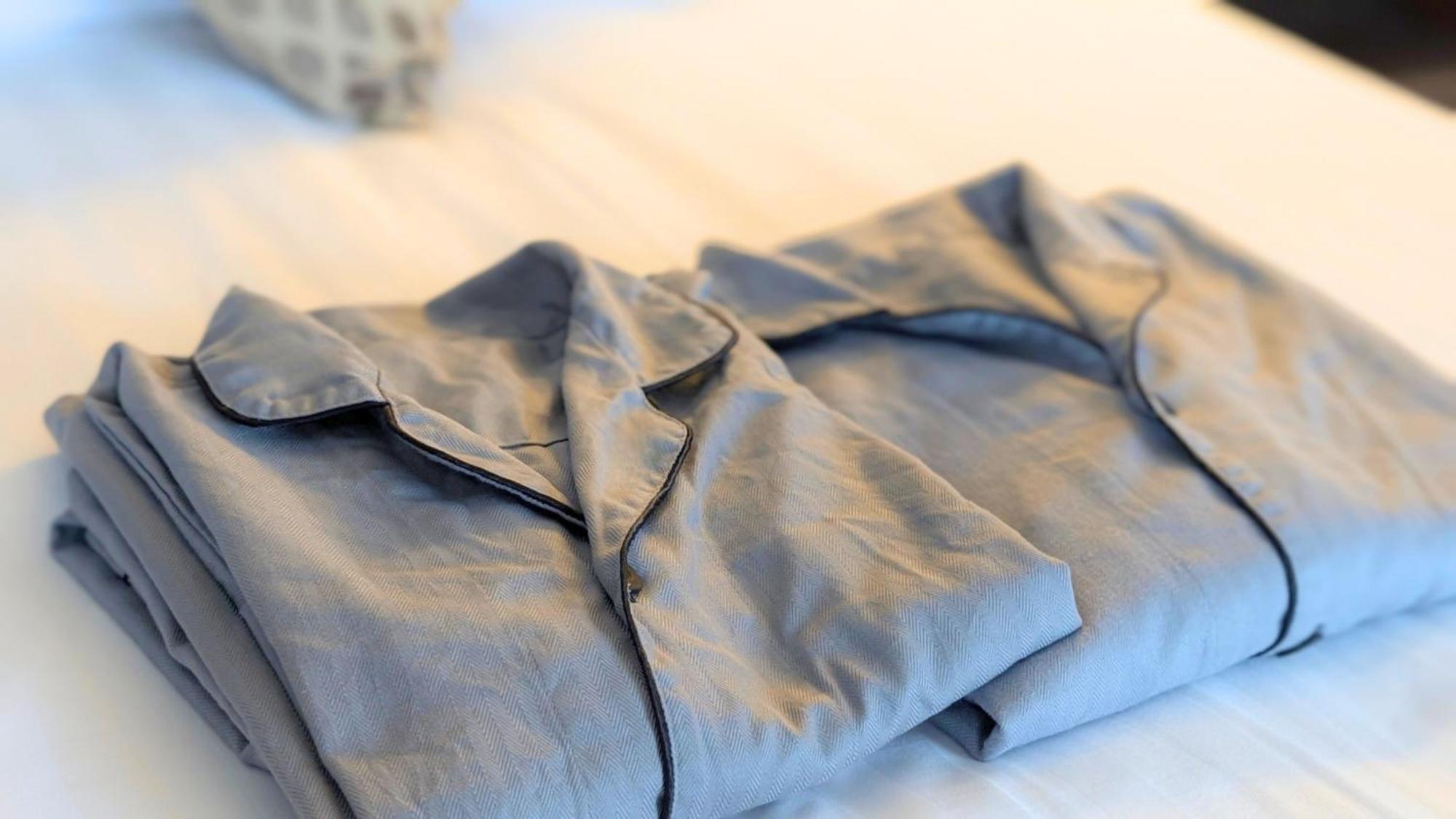 فندق بريمير ناكاجيما بارك سابورو المظهر الخارجي الصورة Silk pajamas