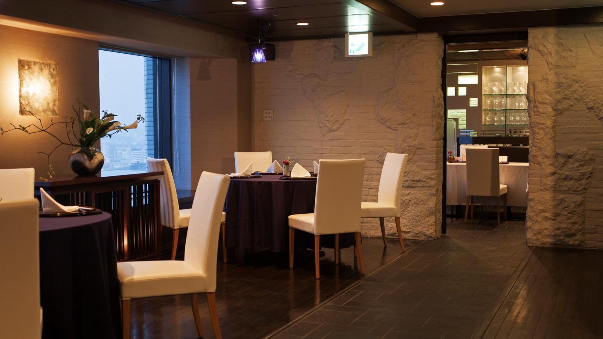 فندق بريمير ناكاجيما بارك سابورو المظهر الخارجي الصورة Interior of a restaurant in Seoul, South Korea